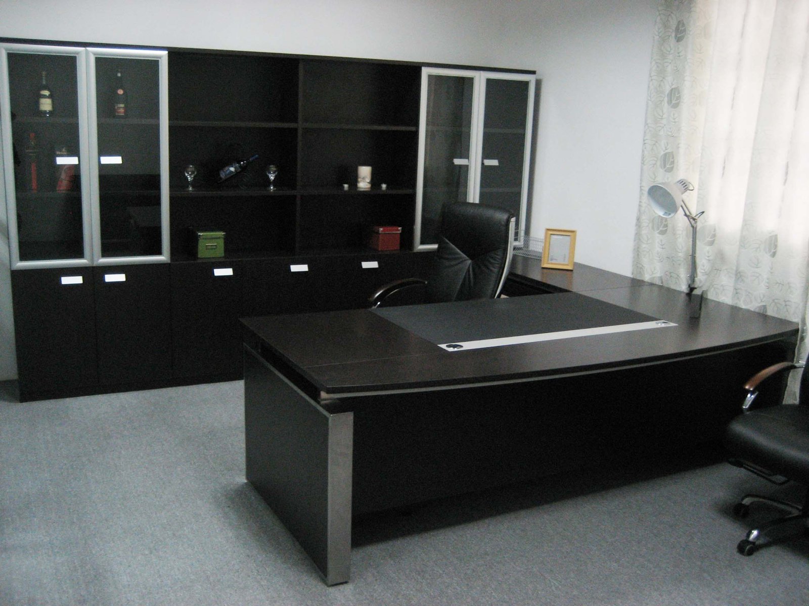 Ofis üçün masalar