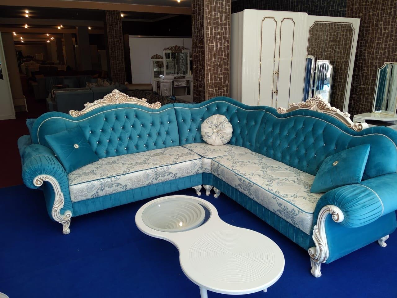 künc Divan